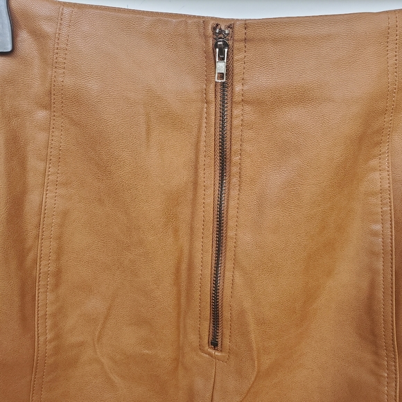 SHE & SKY Faux Leather Mini Skirt Sz L - EUC! - Picture 4 of 11